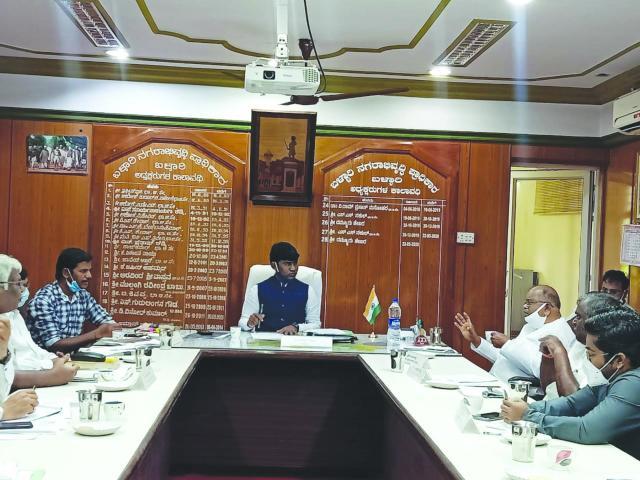 ಬುಡಾದಿಂದ ಲೇಔಟ್ ಯೋಜನಾ ನಕ್ಷೆ ನೀಡಿಕೆ: ದಮ್ಮೂರು ಶೇಖರ್